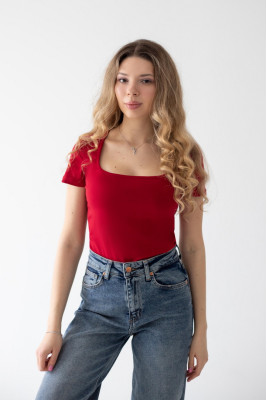 Футболка жіноча